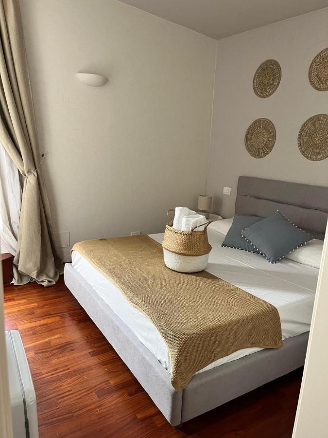 Apulia Journey - Manzoni 11 Hotel Bari Kültér fotó
