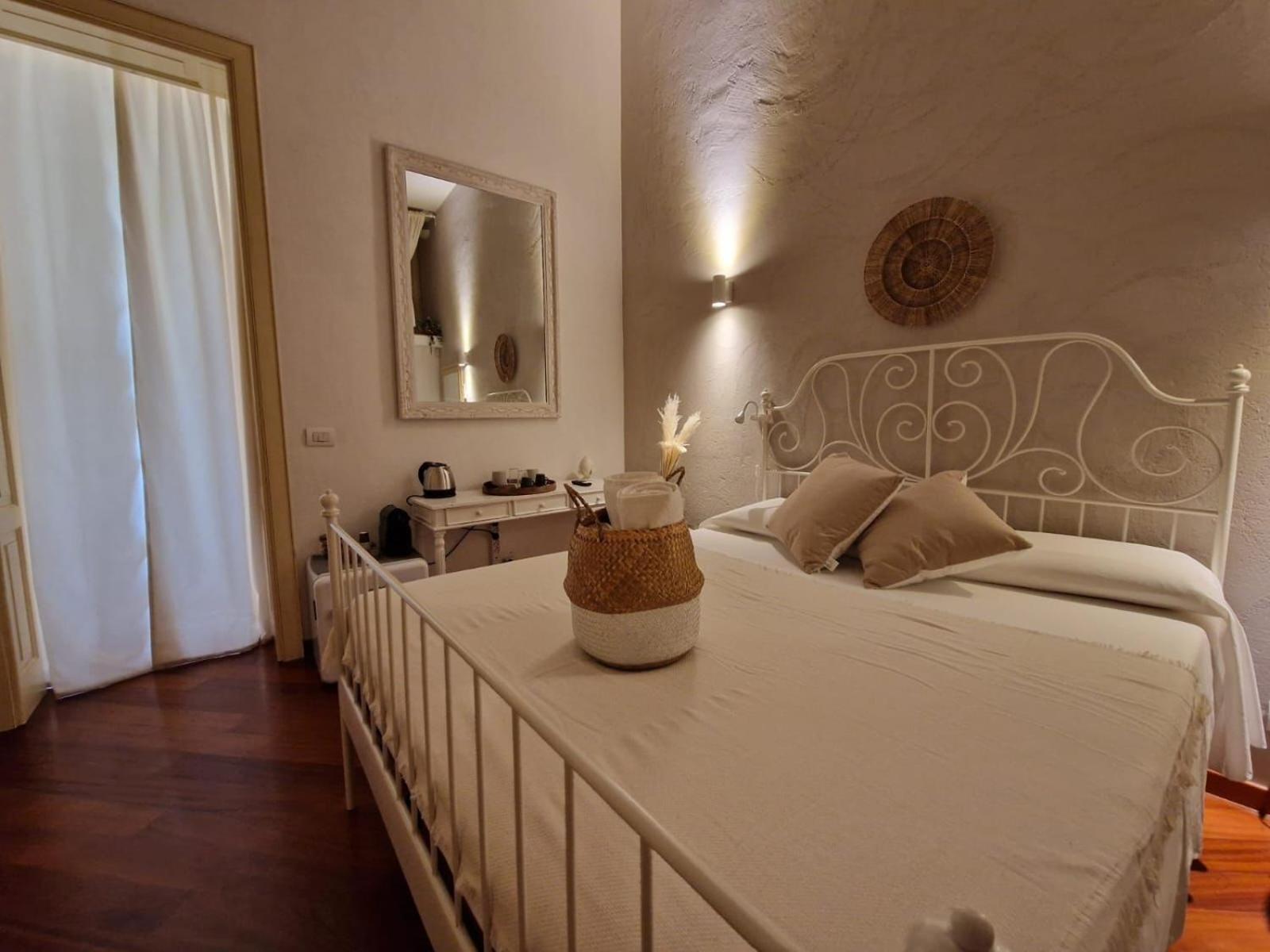Apulia Journey - Manzoni 11 Hotel Bari Kültér fotó