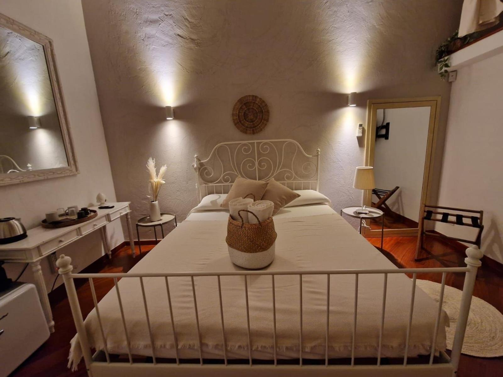 Apulia Journey - Manzoni 11 Hotel Bari Kültér fotó