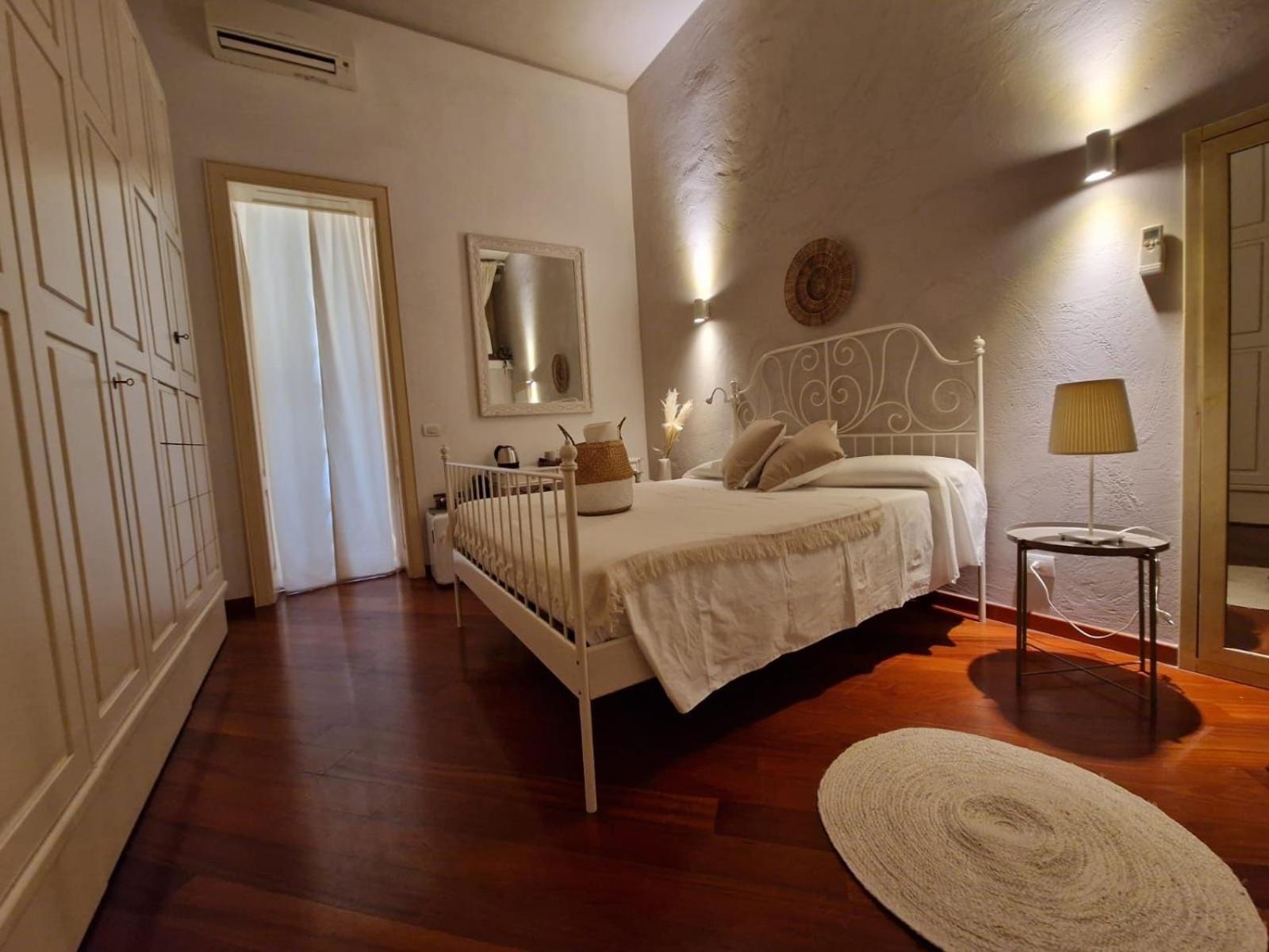 Apulia Journey - Manzoni 11 Hotel Bari Kültér fotó