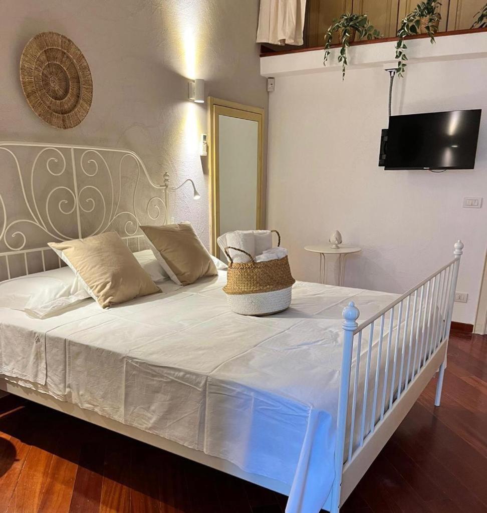 Apulia Journey - Manzoni 11 Hotel Bari Kültér fotó